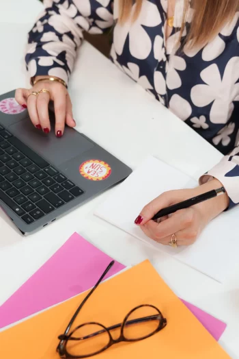 photo-agence21h12-écrire